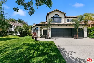 2211 Pebble Beach Trl, Oxnard, CA 93036 - Photo 1