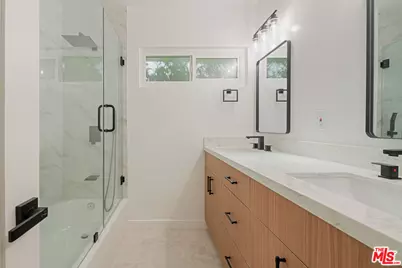 13022 Aetna St, Los Angeles, CA 91401 - Photo 13