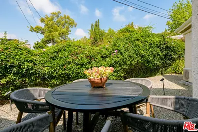 3019 Maxwell St, Los Angeles, CA 90027 - Photo 9