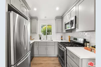 408 N La Fayette Park Pl, Los Angeles, CA 90026 - Photo 9