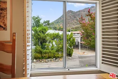 30473 Mulholland #33, Agoura Hills, CA 91301 - Photo 15
