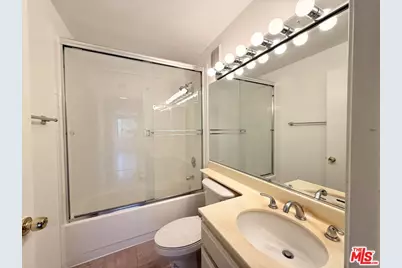 600 W 9th St #814, Los Angeles, CA 90015 - Photo 27