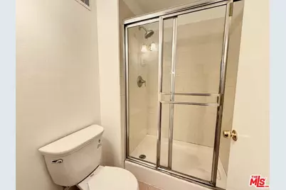600 W 9th St #814, Los Angeles, CA 90015 - Photo 57