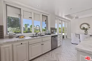 12695 Promontory Rd, Los Angeles, CA 90049 - Photo 17