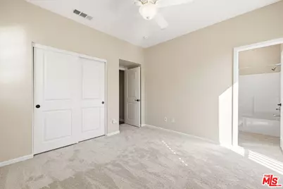 21789 Propello Dr, Santa Clarita, CA 91350 - Photo 25