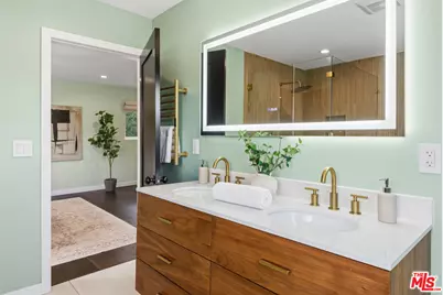 429 N Arden Blvd, Los Angeles, CA 90004 - Photo 17