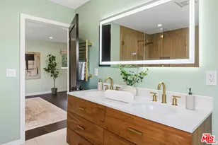 429 N Arden Blvd, Los Angeles, CA 90004 - Photo 17