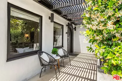 429 N Arden Blvd, Los Angeles, CA 90004 - Photo 1