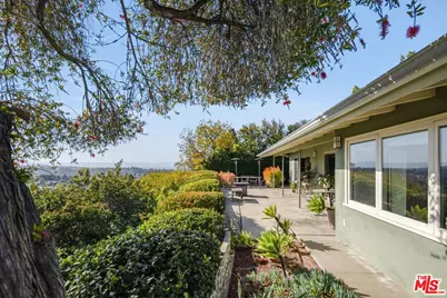 3823 Cody Rd, Sherman Oaks, CA 91403 - Photo 27