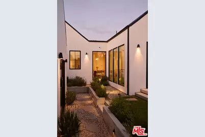 7841 Stewart Ave, Los Angeles, CA 90045 - Photo 61
