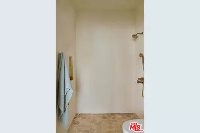 7841 Stewart Ave, Los Angeles, CA 90045 - Photo 47