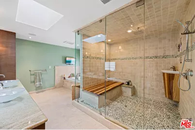 11940 Westminster Ave, Los Angeles, CA 90066 - Photo 25