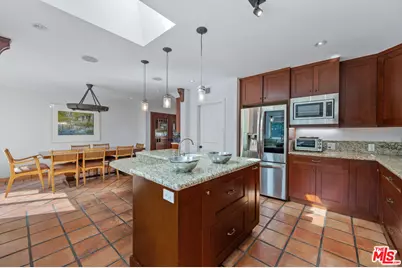 11940 Westminster Ave, Los Angeles, CA 90066 - Photo 19