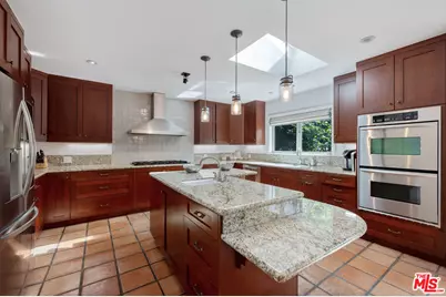 11940 Westminster Ave, Los Angeles, CA 90066 - Photo 17