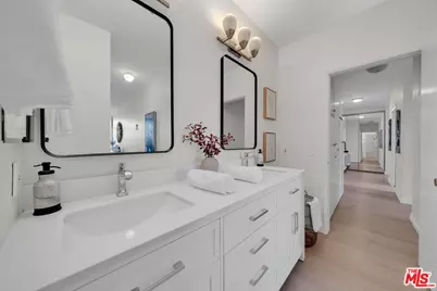 900 Euclid St #307, Santa Monica, CA 90403 - Photo 29