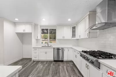 36557 Buckboard Ct, Palmdale, CA 93550 - Photo 13