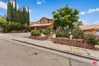 36557 Buckboard Ct, Palmdale, CA 93550 - Photo 3