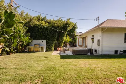 1163 Nelrose Ave, Venice, CA 90291 - Photo 23