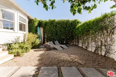 1163 Nelrose Ave, Venice, CA 90291 - Photo 31