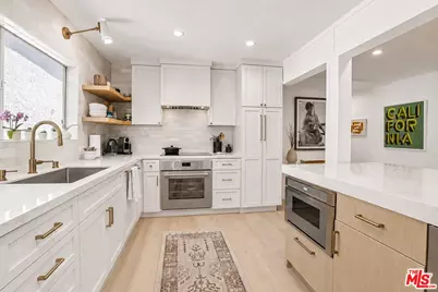 446 San Vicente Blvd #202, Santa Monica, CA 90402 - Photo 7