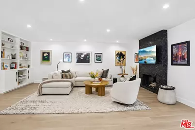 446 San Vicente Blvd #202, Santa Monica, CA 90402 - Photo 3