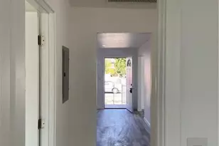 328 W Elm St, Compton, CA 90220 - Photo 9