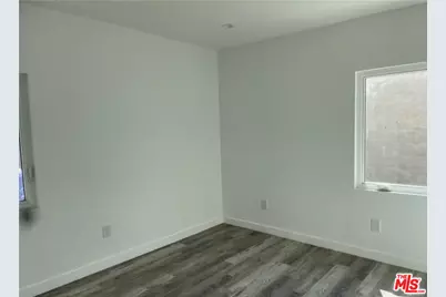 328 W Elm St, Compton, CA 90220 - Photo 7