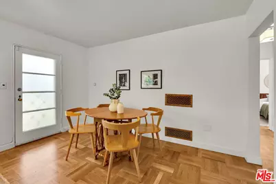 5226 Village Green, Los Angeles, CA 90016 - Photo 19