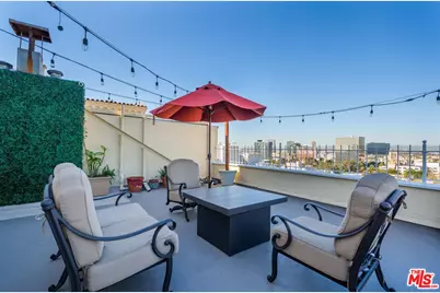 2430 Ocean View Ave, Los Angeles, CA 90057 - Photo 9