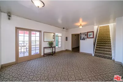2430 Ocean View Ave, Los Angeles, CA 90057 - Photo 7