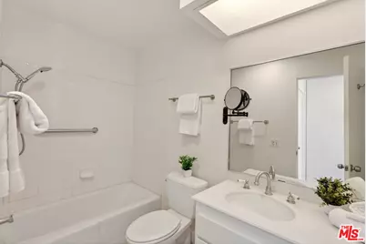 6762 Las Olas Way, Malibu, CA 90265 - Photo 13