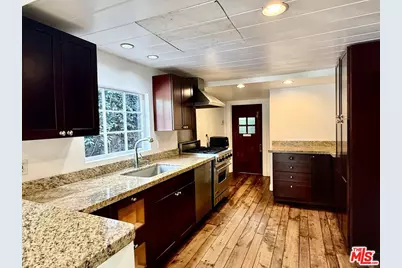 3419 Strongs Dr, Marina del Rey, CA 90292 - Photo 17