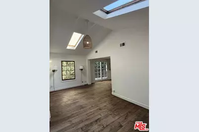 3419 Strongs Dr, Marina del Rey, CA 90292 - Photo 15