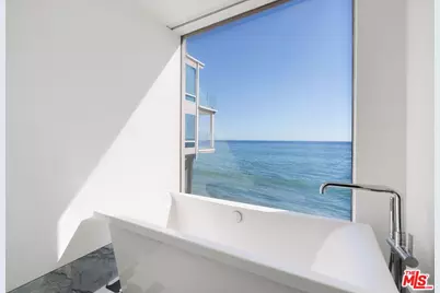 26122 Pacific Coast Hwy, Malibu, CA 90265 - Photo 21