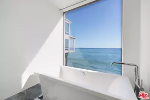 26122 Pacific Coast Hwy, Malibu, CA 90265 - Photo 21