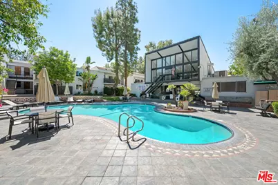 18645 Hatteras St #285, Tarzana, CA 91356 - Photo 7