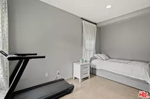 139 S Orange Dr, Los Angeles, CA 90036 - Photo 13