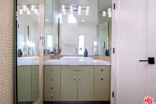 139 S Orange Dr, Los Angeles, CA 90036 - Photo 27