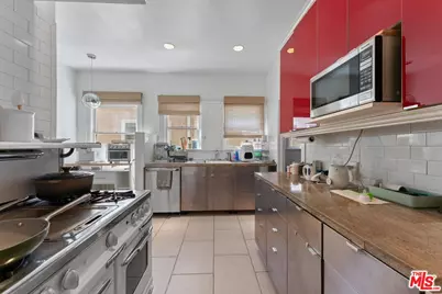 139 S Orange Dr, Los Angeles, CA 90036 - Photo 35