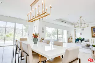 12148 Travis St, Los Angeles, CA 90049 - Photo 5
