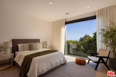815 N Tigertail Rd, Los Angeles, CA 90049 - Photo 23