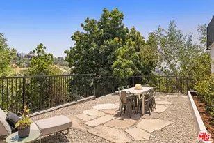 2168 Princeton Ave, Los Angeles, CA 90026 - Photo 27