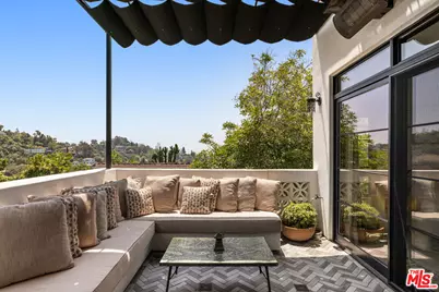 2168 Princeton Ave, Los Angeles, CA 90026 - Photo 21