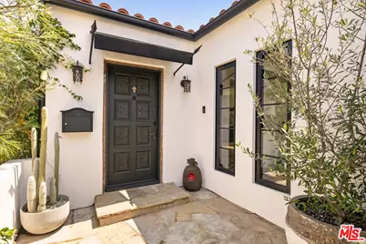 2168 Princeton Ave, Los Angeles, CA 90026 - Photo 5