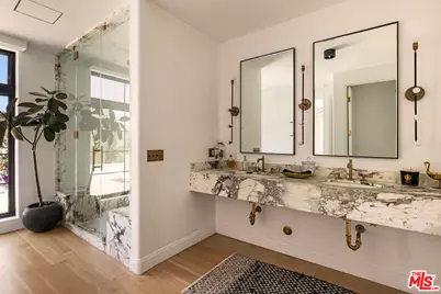 2168 Princeton Ave, Los Angeles, CA 90026 - Photo 23