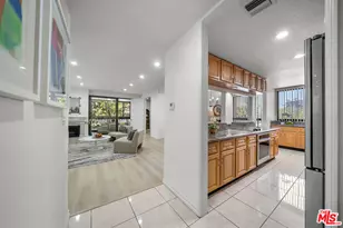 4477 Wilshire Blvd, Los Angeles, CA 90010 - Photo 9