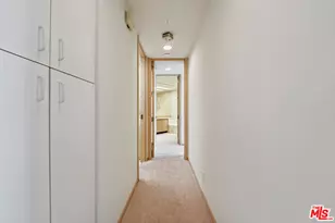 10490 Wilshire Blvd, Los Angeles, CA 90024 - Photo 13