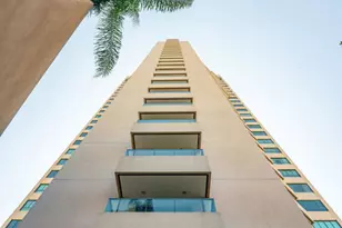 10490 Wilshire Blvd, Los Angeles, CA 90024 - Photo 63