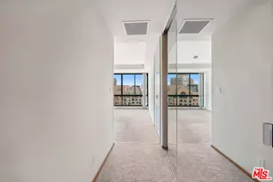 10490 Wilshire Blvd, Los Angeles, CA 90024 - Photo 17