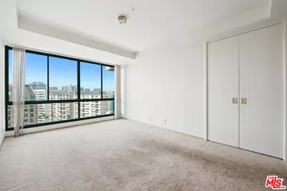 10490 Wilshire Blvd #1402, Los Angeles, CA 90024 - Photo 17